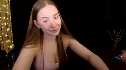 Sindi online show from 04/15/26, 03:19