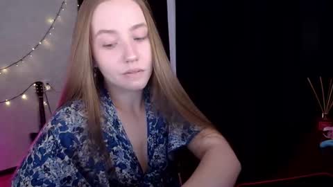 Snapshot of sindiwatsoon chatting on 07/10/26, 03:03 Sindi online show from 07/10/26, 03:03