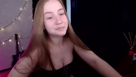 Snapshot of sindiwatsoon chatting on 07/15/26, 01:05 Sindi online show from 07/15/26, 01:05