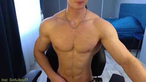 Snapshot of sinffuly chatting on 10/17/25, 10:07 Richard online show from 10/17/25, 10:07