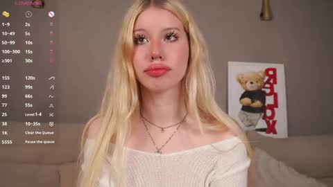 Snapshot of sinfulfairy chatting on 06/01/26, 08:43 online show from 06/01/26, 08:43