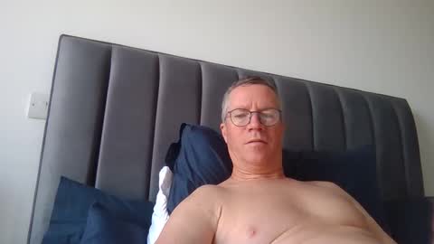 Snapshot of sinfulpulse69 chatting on 05/28/26, 06:32 sinfulpulse69 online show from 05/28/26, 06:32