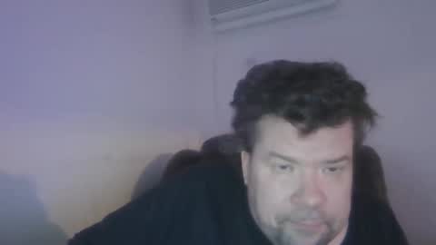 Snapshot of singledude_69 chatting on 05/30/26, 10:12 SingleDude 69 online show from 05/30/26, 10:12