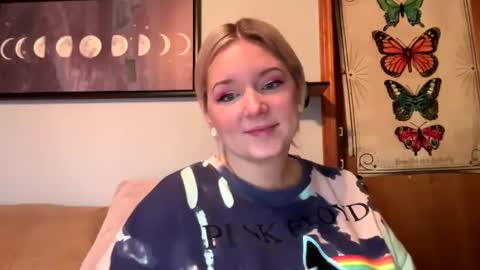 singlesexymom online show from 01/01/25, 10:35