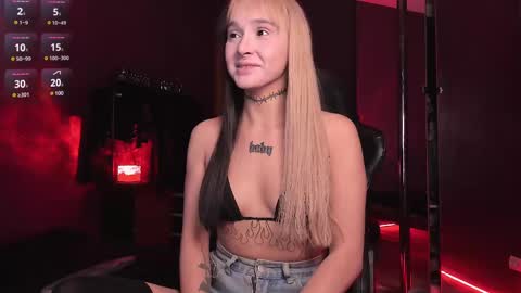 Snapshot of sinmistress chatting on 01/02/25, 05:46 Your Queen of Sins online show from 01/02/25, 05:46