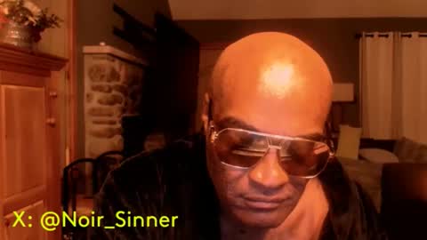 Snapshot of sinnernoir chatting on 10/23/25, 12:10 My Name Is..............................John online show from 10/23/25, 12:10