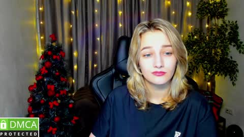 Snapshot of sinty_noria chatting on 12/23/24, 04:44 Sinty Noria online show from 12/23/24, 04:44
