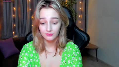 Snapshot of sinty_noria chatting on 01/31/25, 04:14 Sinty Noria online show from 01/31/25, 04:14