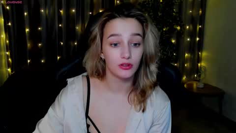 Snapshot of sinty_noria chatting on 02/10/25, 04:08 Sinty Noria online show from 02/10/25, 04:08