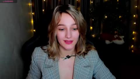 Snapshot of sinty_noria chatting on 02/14/25, 04:47 Sinty Noria online show from 02/14/25, 04:47
