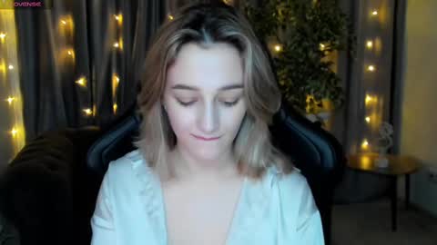 Snapshot of sinty_noria chatting on 02/28/25, 04:54 Sinty Noria online show from 02/28/25, 04:54