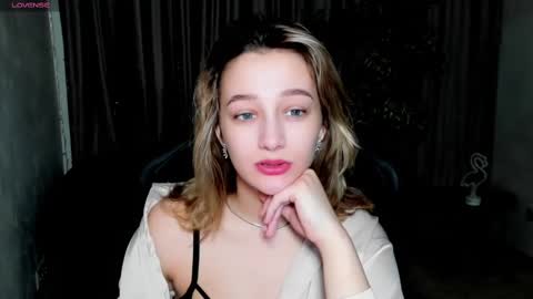 Snapshot of sinty_noria chatting on 03/06/25, 03:35 Sinty Noria online show from 03/06/25, 03:35