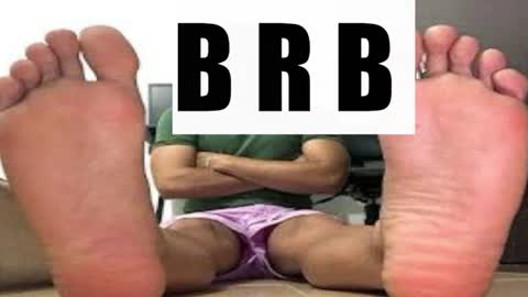 only foot                         worshipers here online show from 10/27/25, 02:26