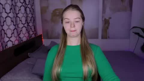 SirenaBloom online show from 07/18/26, 05:22