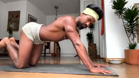 siriss_boyrag online show from 05/14/26, 12:56