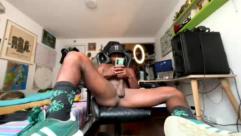 Snapshot of siriss_boyrag chatting on 07/23/26, 08:40 siriss_boyrag online show from 07/23/26, 08:40