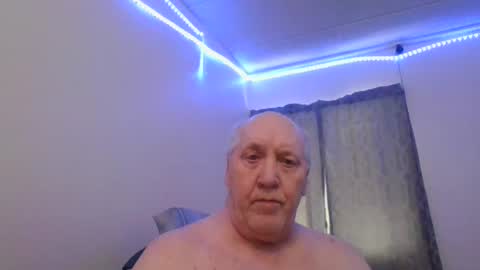 Snapshot of sirmark52 chatting on 07/06/26, 05:37 sir mark online show from 07/06/26, 05:37