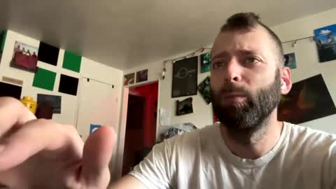 Snapshot of sirpoundcakes chatting on 09/09/25, 03:44 sirpoundcakes online show from 09/09/25, 03:44