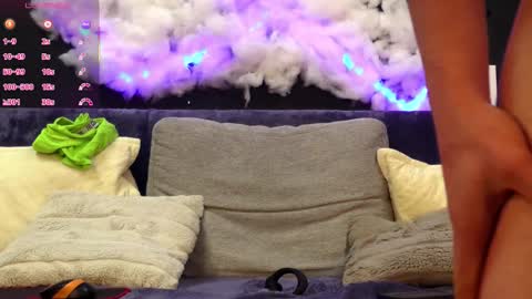 Snapshot of sirredy chatting on 09/18/25, 03:08 Edy online show from 09/18/25, 03:08