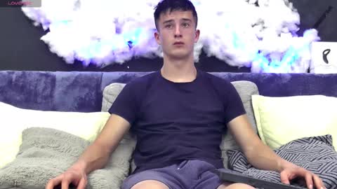 Snapshot of sirredy chatting on 09/28/25, 02:50 Edy online show from 09/28/25, 02:50