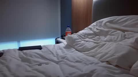 James online show from 10/04/25, 12:19