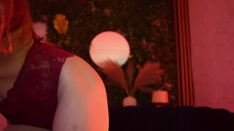 Dee online show from 04/01/26, 08:06