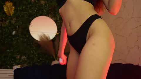 Dee online show from 04/17/26, 07:50