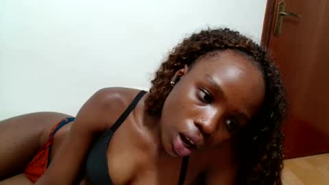 shannie online show from 04/12/26, 08:19