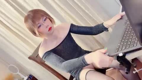 Sissy Ada online show from 05/02/26, 12:10