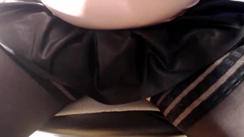 Andi online show from 10/22/25, 04:07