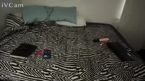 Snapshot of sissy_claire_lebleezy chatting on 10/02/25, 12:01 sissy slut online show from 10/02/25, 12:01