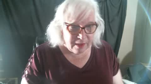 Sissy Diane online show from 12/20/24, 12:41