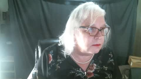 Sissy Diane online show from 02/15/25, 12:37