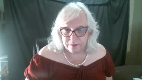 Sissy Diane online show from 09/17/25, 11:39