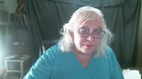 Sissy Diane online show from 10/21/25, 11:38