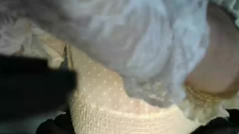 Snapshot of sissypaul200 chatting on 09/21/25, 10:39 sissypaul online show from 09/21/25, 10:39