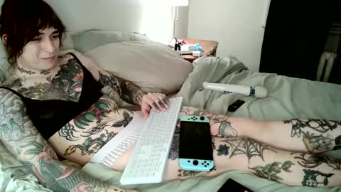 gapingsissyslut online show from 02/13/25, 03:50