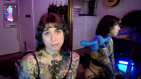 gapingsissyslut online show from 09/25/25, 04:54