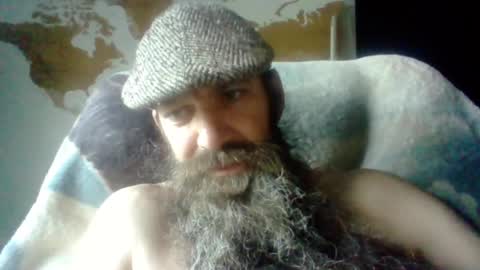 Snapshot of sitonmybeardxxx chatting on 05/23/26, 12:20 sitonmybeardxxx online show from 05/23/26, 12:20