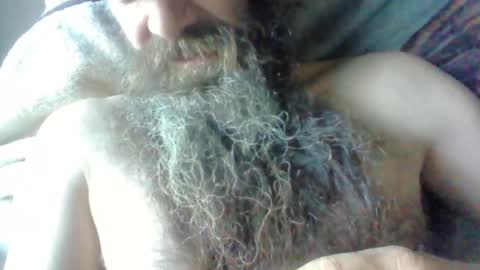 Snapshot of sitonmybeardxxx chatting on 05/25/26, 12:55 sitonmybeardxxx online show from 05/25/26, 12:55