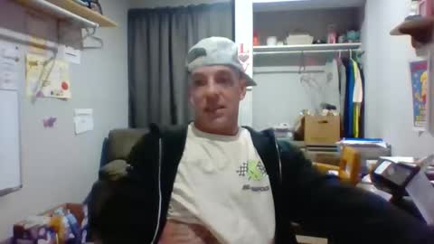 sitonmyfacemeowmm online show from 12/18/25, 05:02