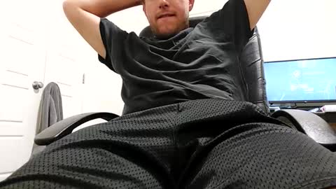 sixinchsolo online show from 10/29/25, 02:03