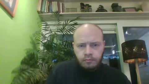 sixten19795 online show from 12/18/25, 07:47