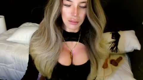 Snapshot of sizzling_cassie130 chatting on 07/02/26, 03:23 Cassie online show from 07/02/26, 03:23