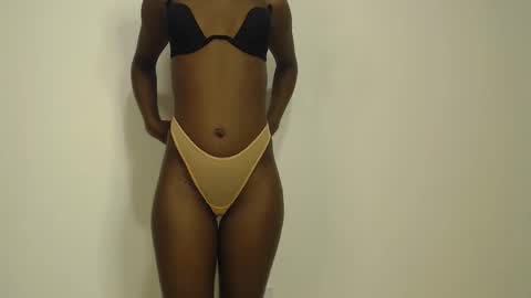 sizzly_ass online show from 05/17/26, 01:18