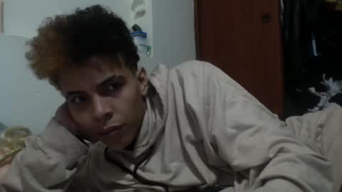 skady_coronado online show from 02/11/25, 04:01