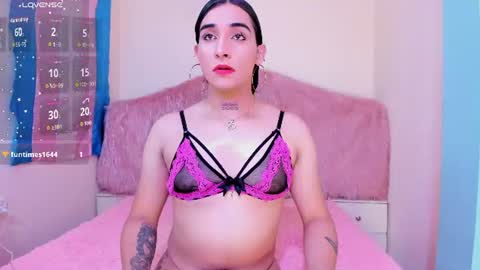 Snapshot of skarlet_ruiz_ chatting on 06/22/26, 12:02 Skarlet online show from 06/22/26, 12:02