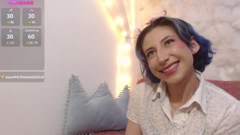 Snapshot of skarletjhonson_ chatting on 12/11/24, 03:35 Skarlet  online show from 12/11/24, 03:35