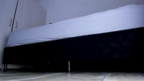 Snapshot of skarletsexy chatting on 01/16/26, 03:10 Skarlet online show from 01/16/26, 03:10