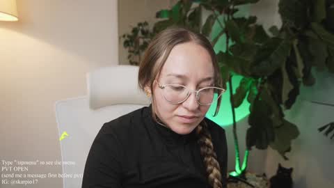 Im Scarlett  ONLINE  5pm-10pm NYC time  online show from 12/03/24, 02:36